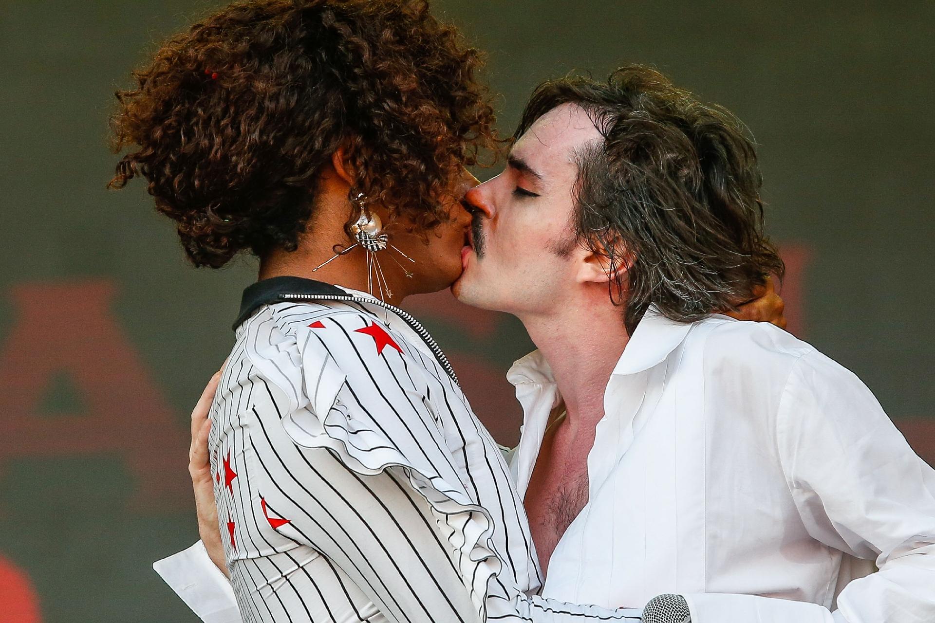 5 Momentos Mais Lgbt Do 1Âº Finde Do Rock In Rio Guia Gay Sao Paulo As cores representam a diversidade humana, mas você sabe o que significa cada cor? guia gay sao paulo