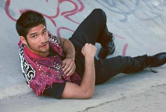 Ator Tyler Posey Mostra O Bundao Em Serie Guia Gay Sao Paulo