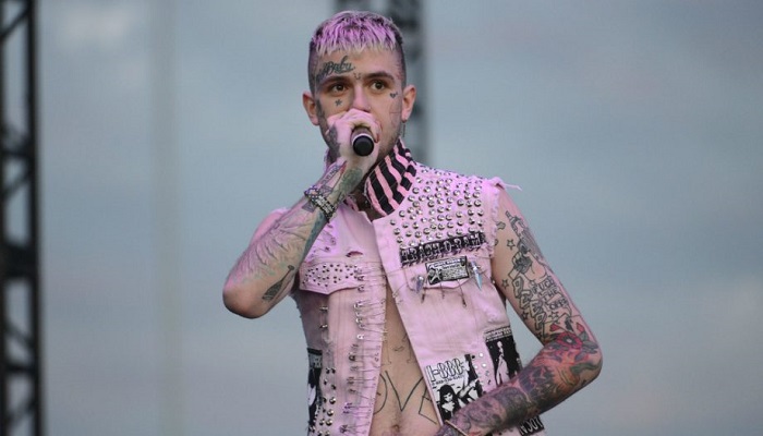 15 LGBT famosos que morreram em 2017: Lil Peep