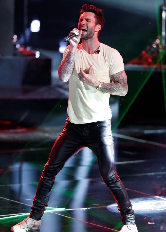 Adam levine skinny store jeans