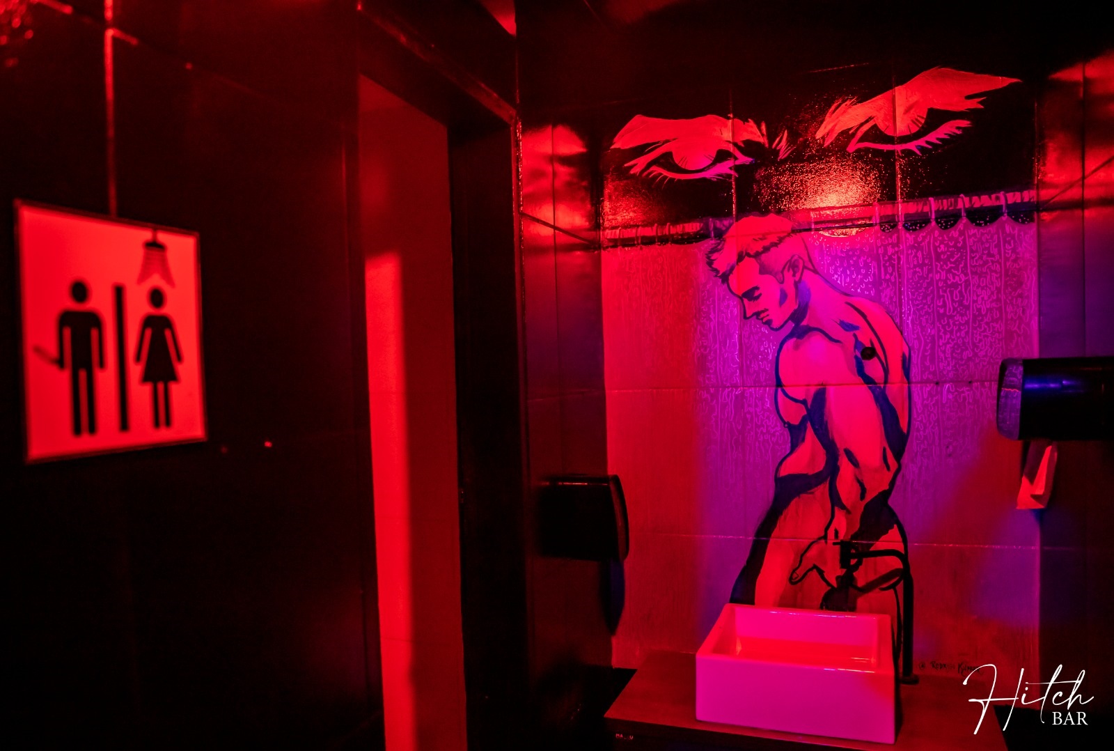 Hitch Bar: bar gay se mudou para a Praça Roosevelt