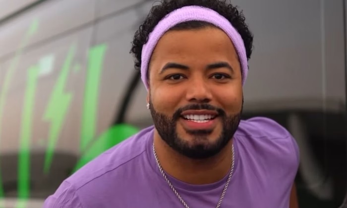 Hytalo Santos: influencer gay leva surra no Rio