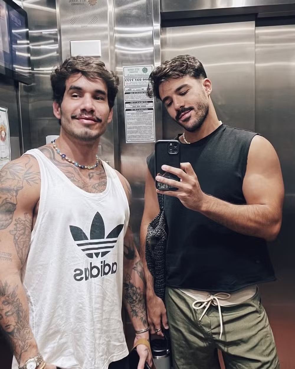 Mateus Pires do BBB25 e o namorado, Junior Souto