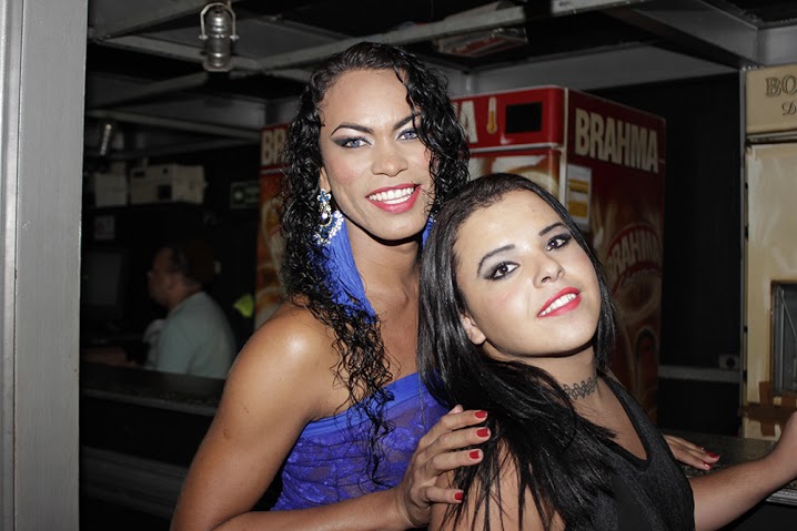 Noite de celebração da Terça Trans no Bar Queen