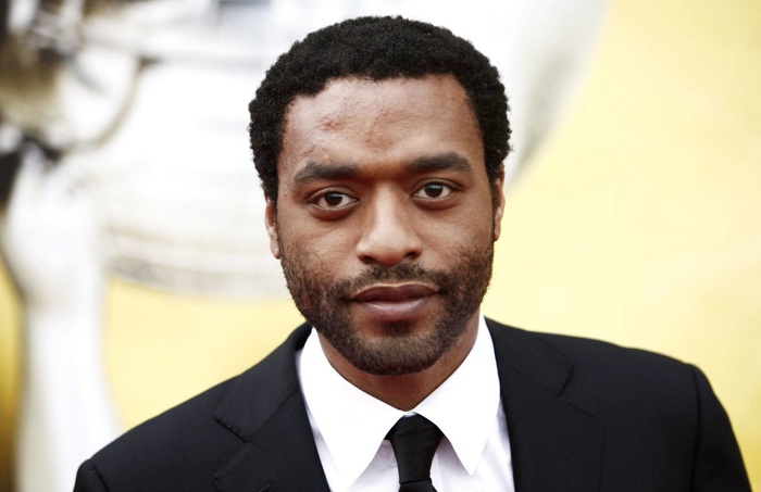 Chiwetel Ejiofor: Ser gay é mais difícil que ser negro em Hollwyood