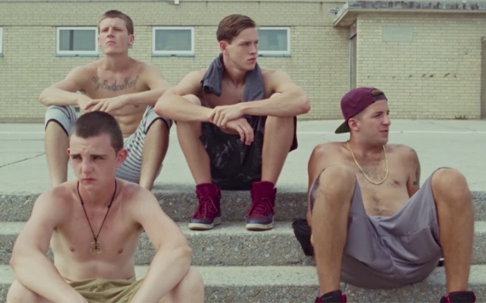 Beach Rats: filme sobre adolescente gay no armário ganha trailer e clipes