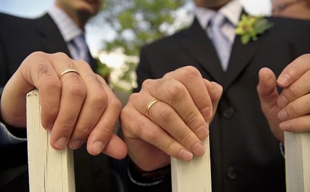 Prefeitura de São Paulo promove casamento coletivo gay em novembro