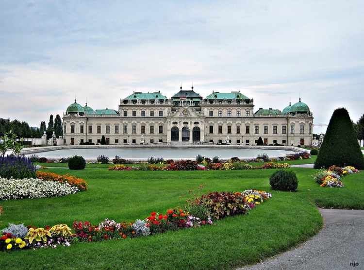 Castelo Belvedere, uma das atrações de Viena, Áustria: turismo gay na Europa