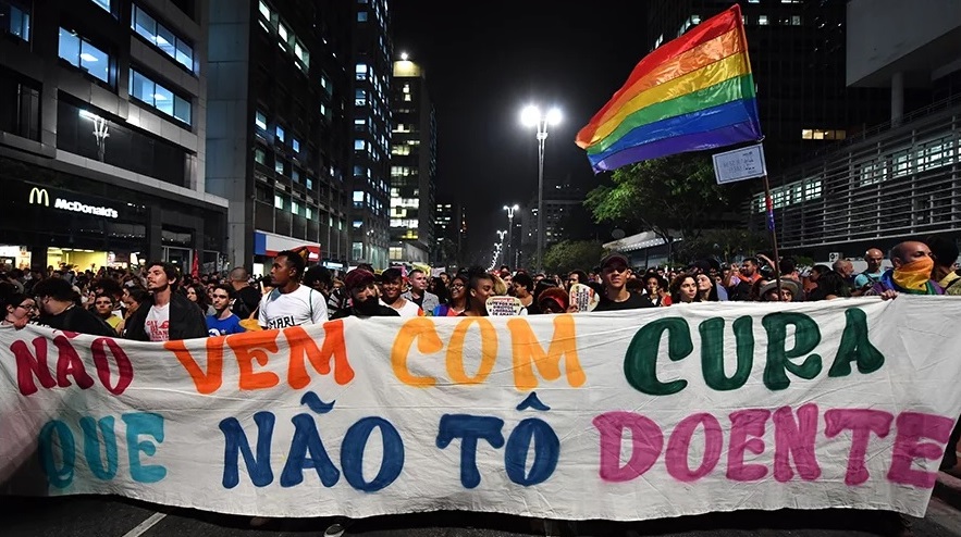 Juiz mantém decisão de liberar cura gay