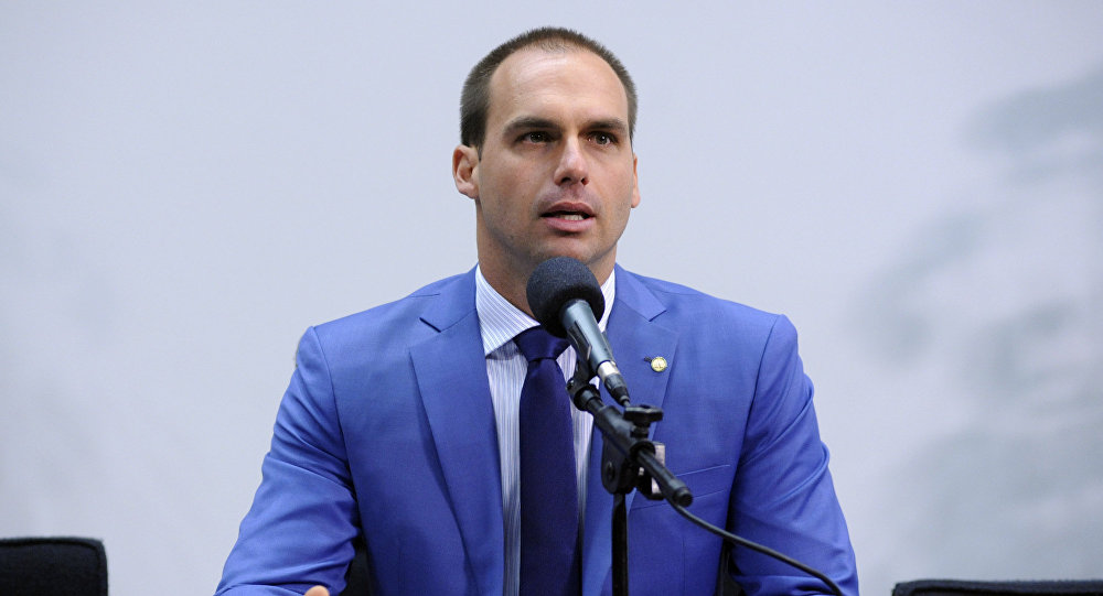Como assim? Eduardo Bolsonaro posta mensagem pró-LGBT - Guia Gay São Paulo