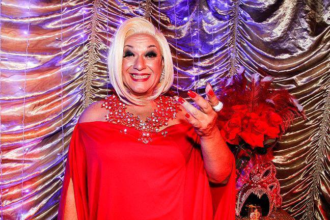 lizz camargo noite rainha cross crossdressers