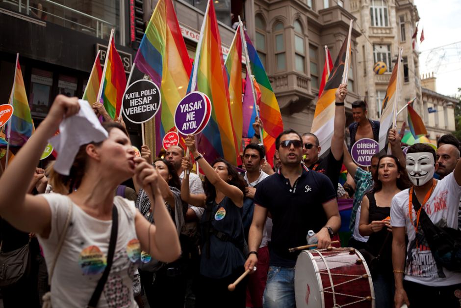 Parada LGBT de Istambul é cancelada pelo segundo ano consecutivo