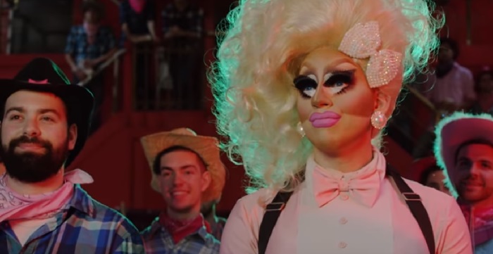 Trixie Mattel, ex-participante do RuPaul's Drag Race, lança clipe de country music