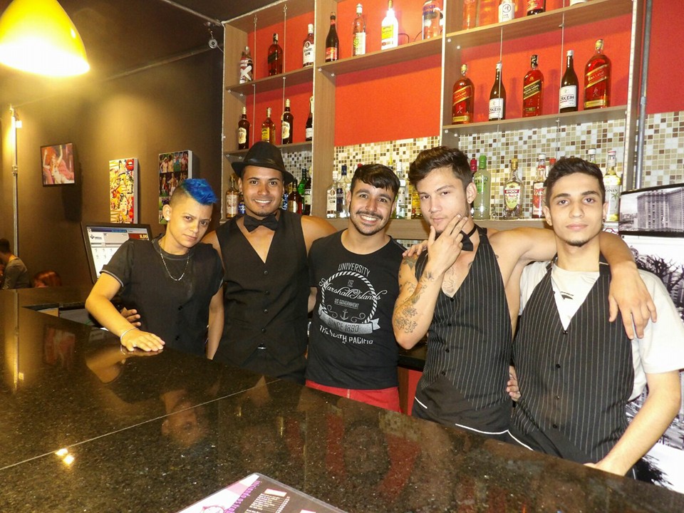 Inspirado em locais de NY, Bar Fora do Meio é novidade na Zona Leste